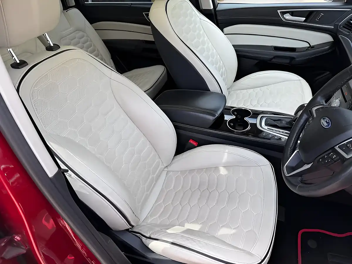 Used 2017 Ford S-Max Vignale Red - Interior and Exterior details 11