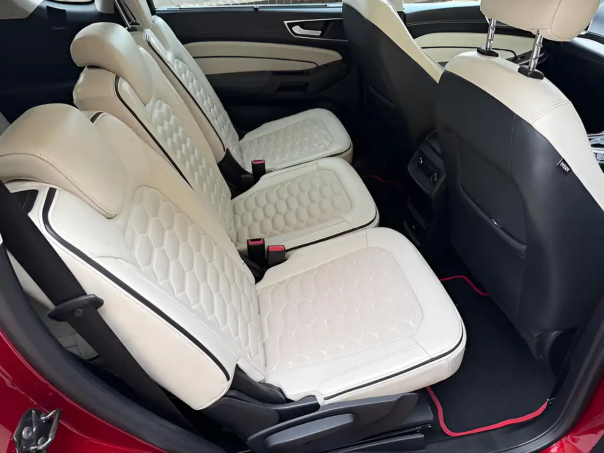 Used 2017 Ford S-Max Vignale Red - Interior and Exterior details 13