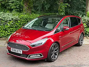 Used 2017 Ford S-Max Vignale Red - Interior and Exterior details 7