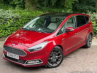 Used 2017 Ford S-Max Vignale Red - Interior and Exterior details 8