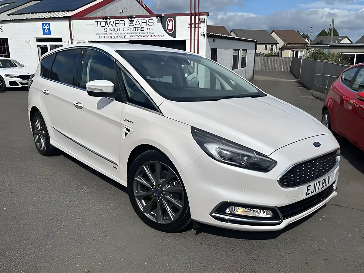 Used 2017 Ford S-Max Vignale White - Front View