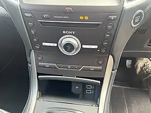 Used 2017 Ford S-Max Vignale White - Interior and Exterior details 11