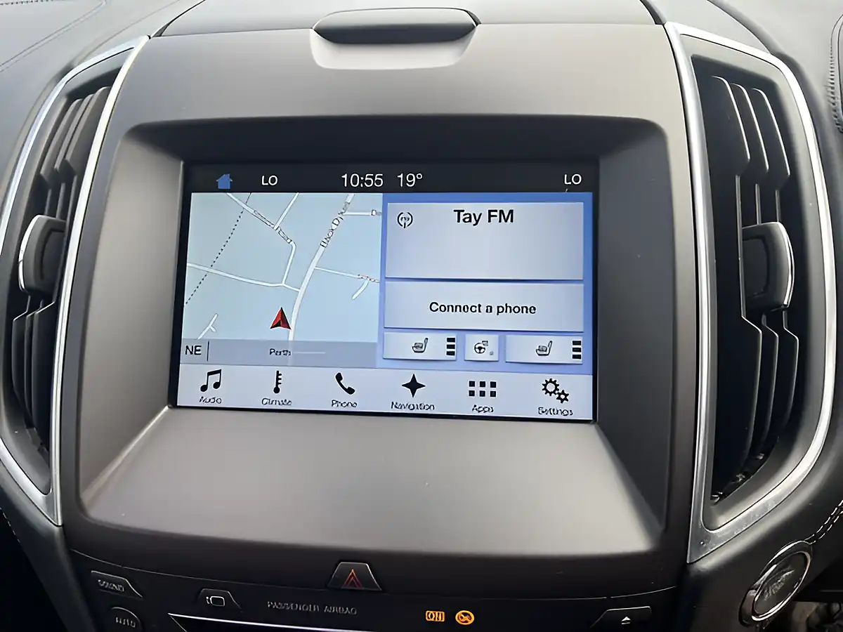 Used 2017 Ford S-Max Vignale White - Interior and Exterior details 12