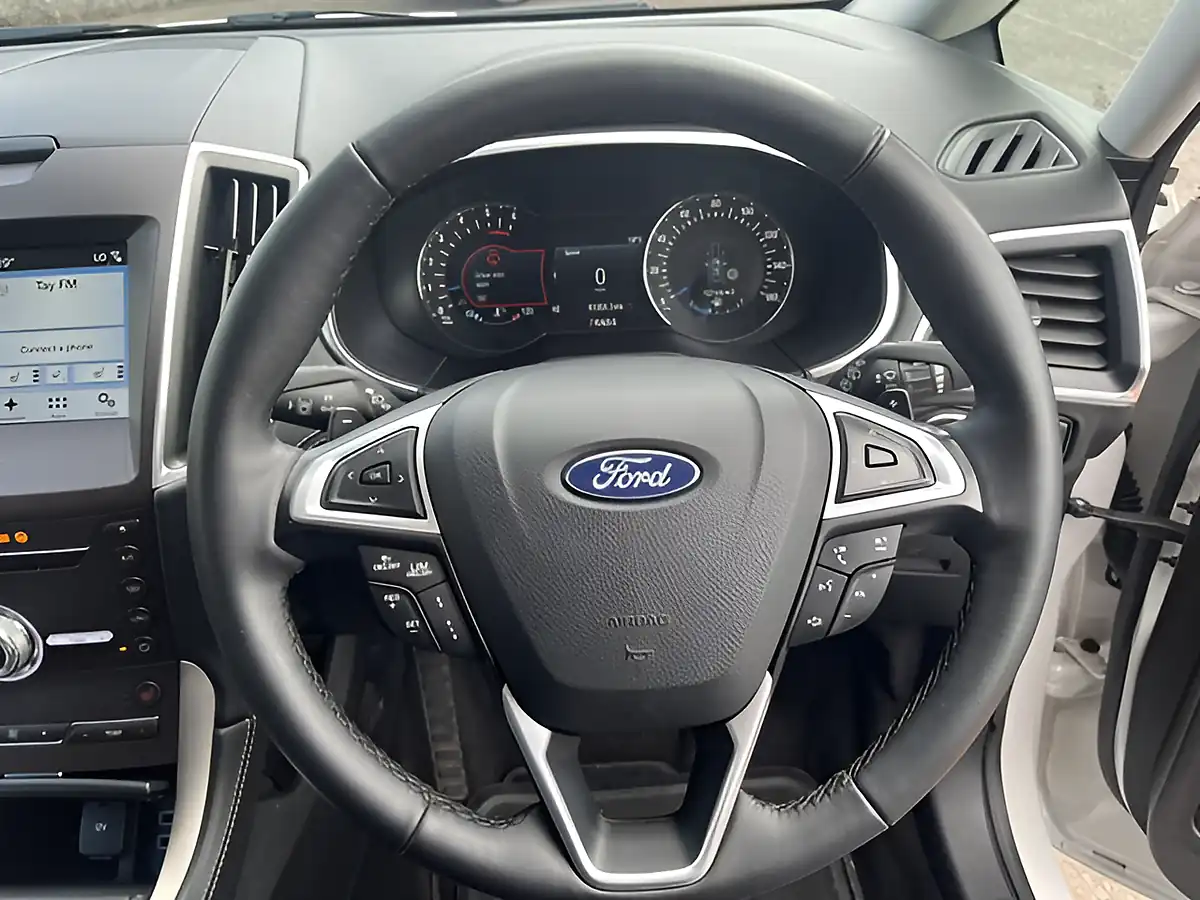 Used 2017 Ford S-Max Vignale White - Interior and Exterior details 18