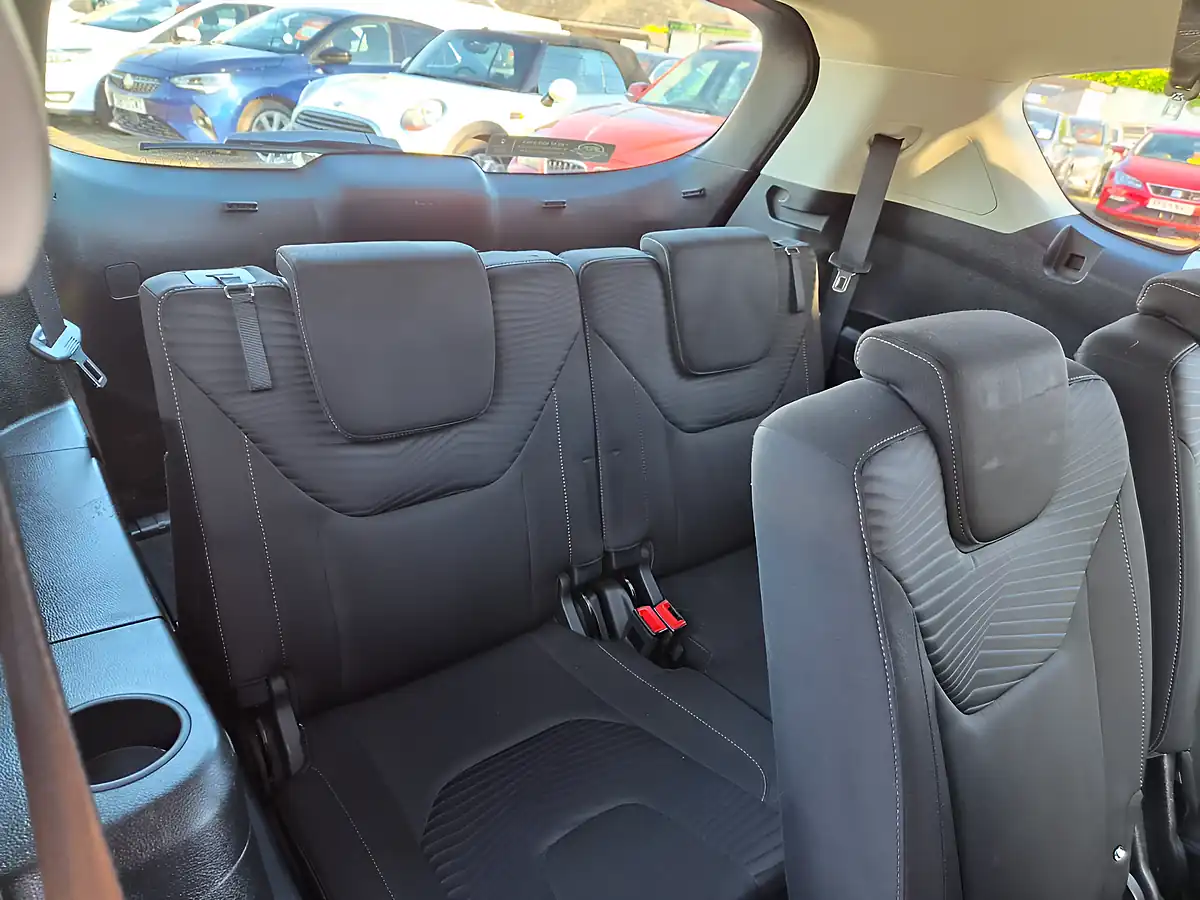 Used 2017 Ford S-Max Zetec Blue - Interior and Exterior details 15