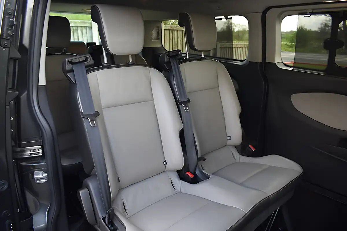 Used 2017 Ford Tourneo Custom Titanium Magnetic Grey - Interior and Exterior details 12