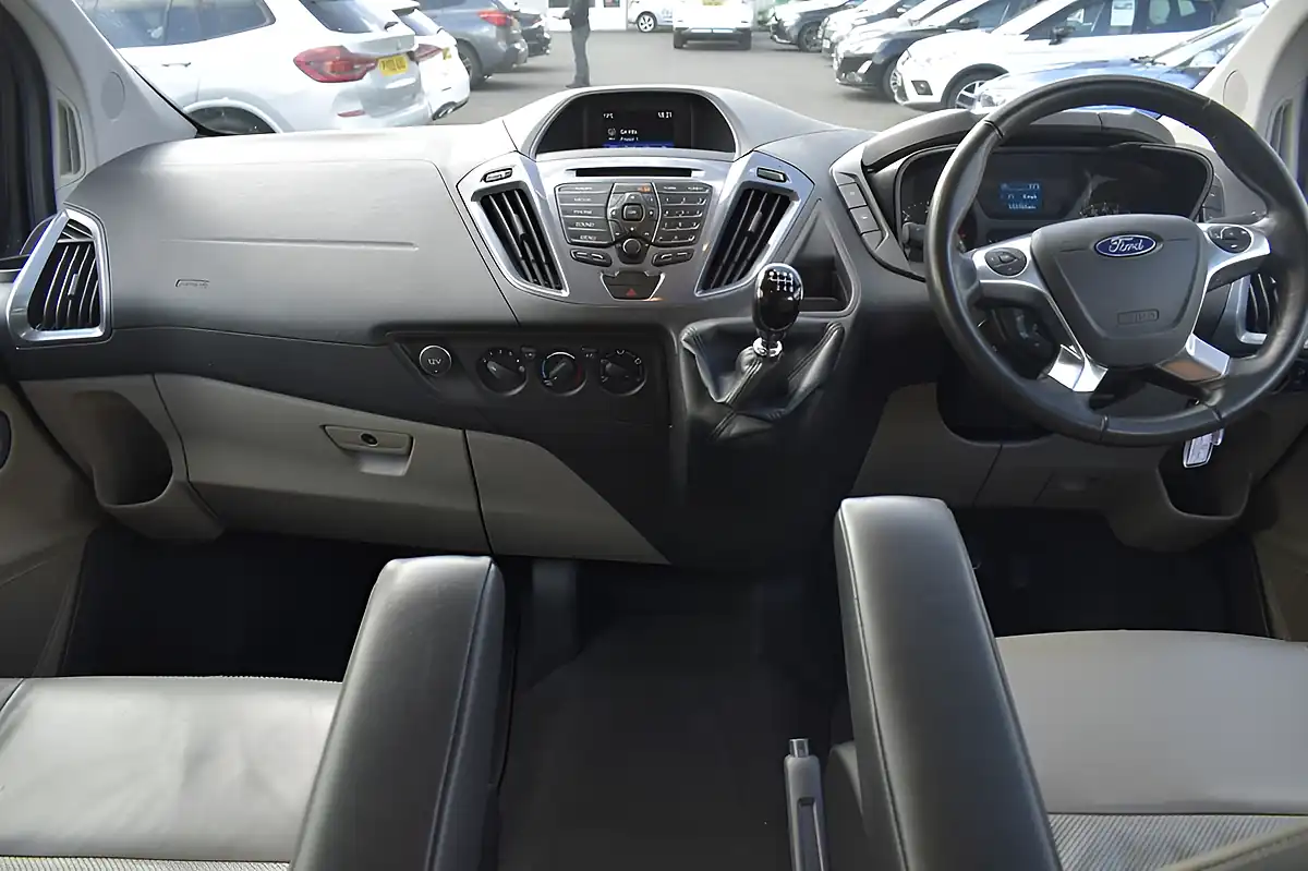 Used 2017 Ford Tourneo Custom Titanium Magnetic Grey - Interior and Exterior details 13