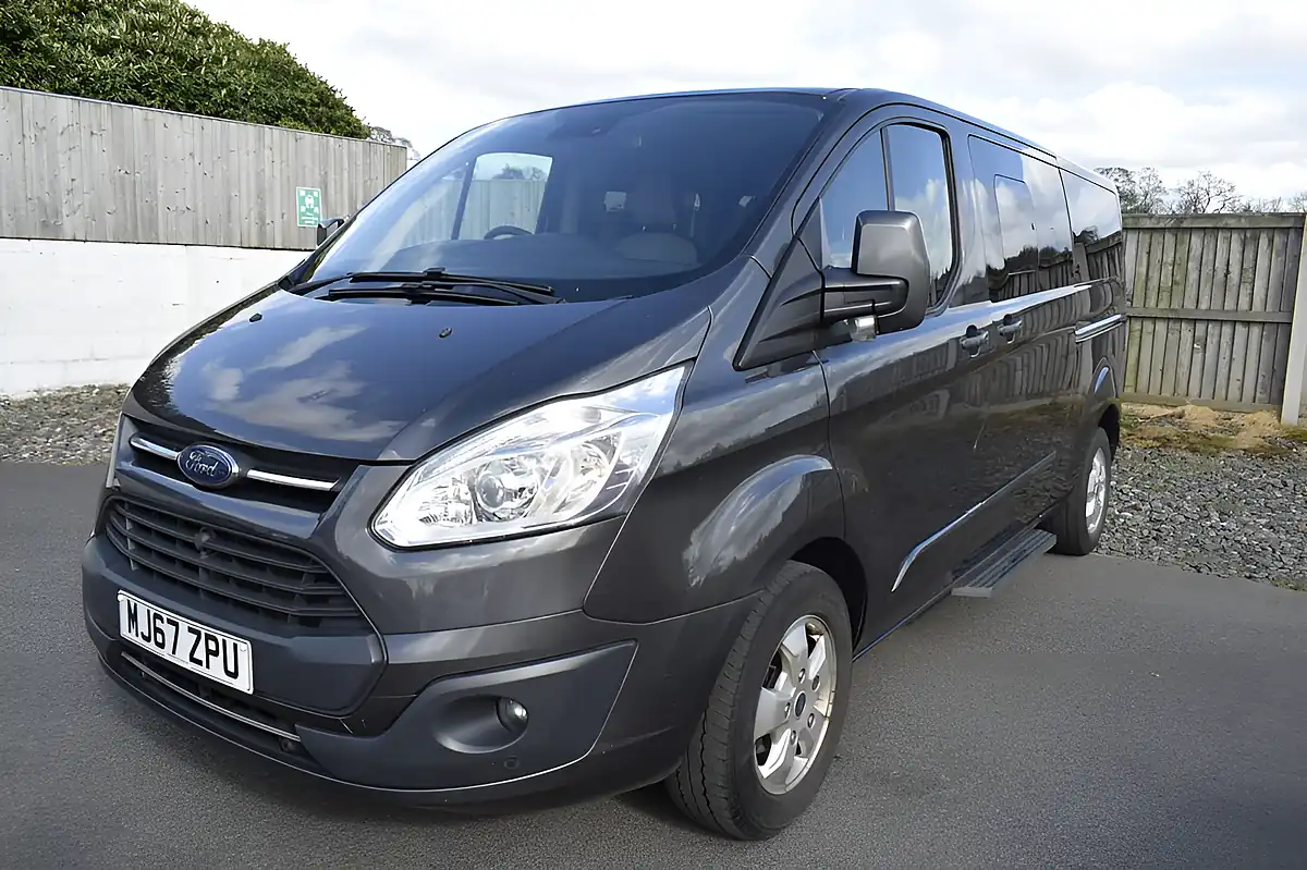 Used 2017 Ford Tourneo Custom Titanium Magnetic Grey - Interior and Exterior details 3