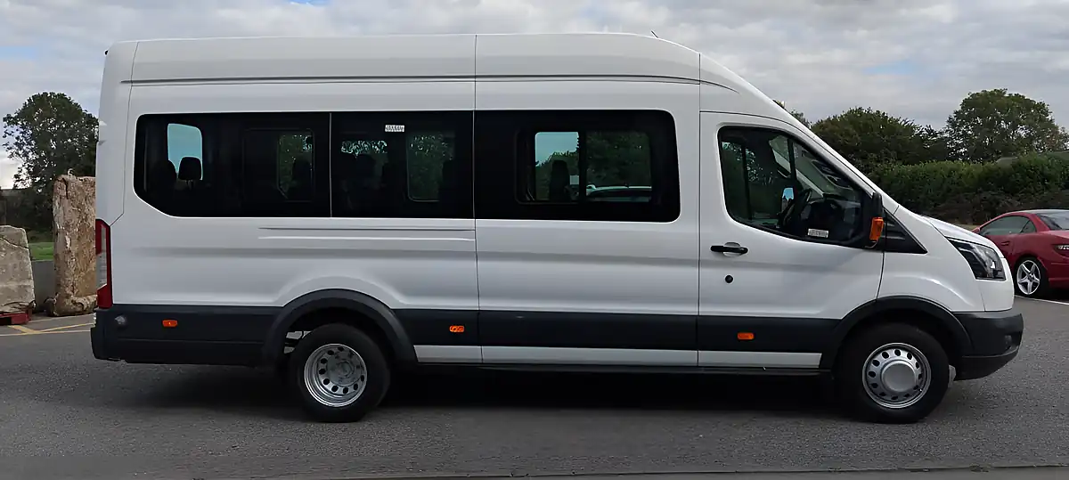 Used 2017 Ford Transit 17 Seater Frozen White - Interior and Exterior details 2