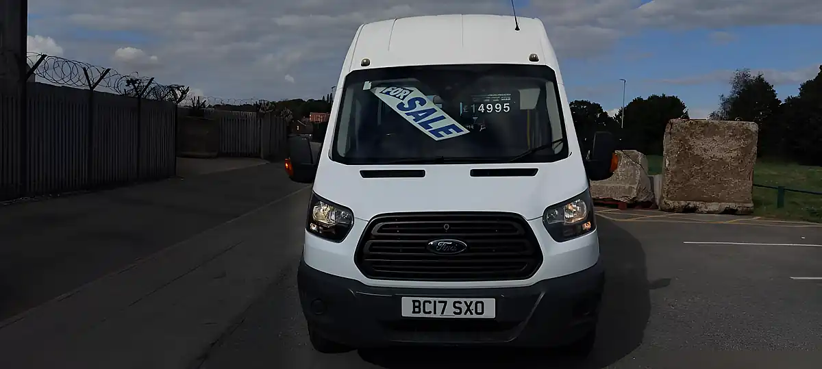 Used 2017 Ford Transit 17 Seater Frozen White - Interior and Exterior details 7