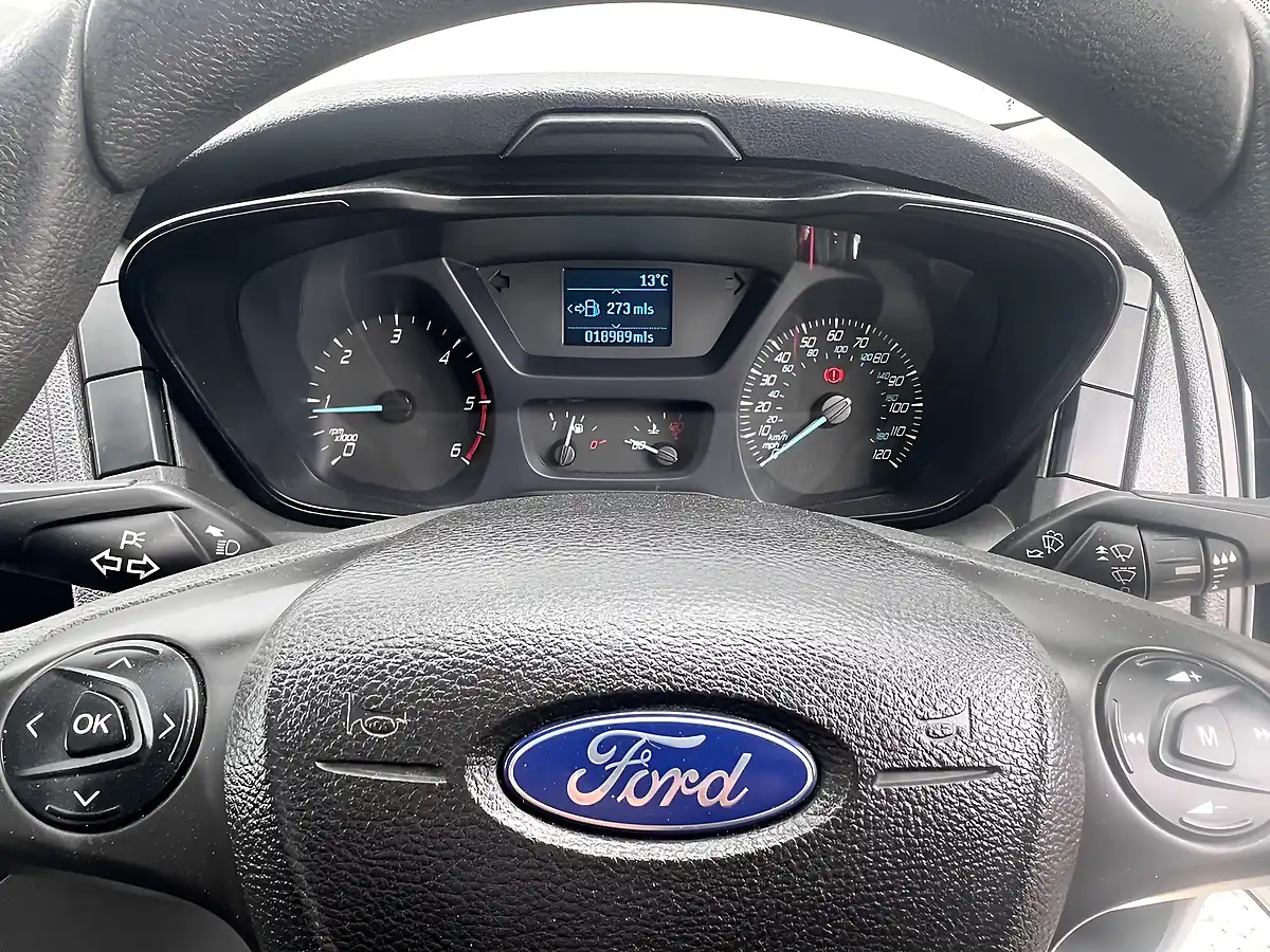Used 2017 Ford Transit 350 L3H3 Frozen White - Interior and Exterior details 11