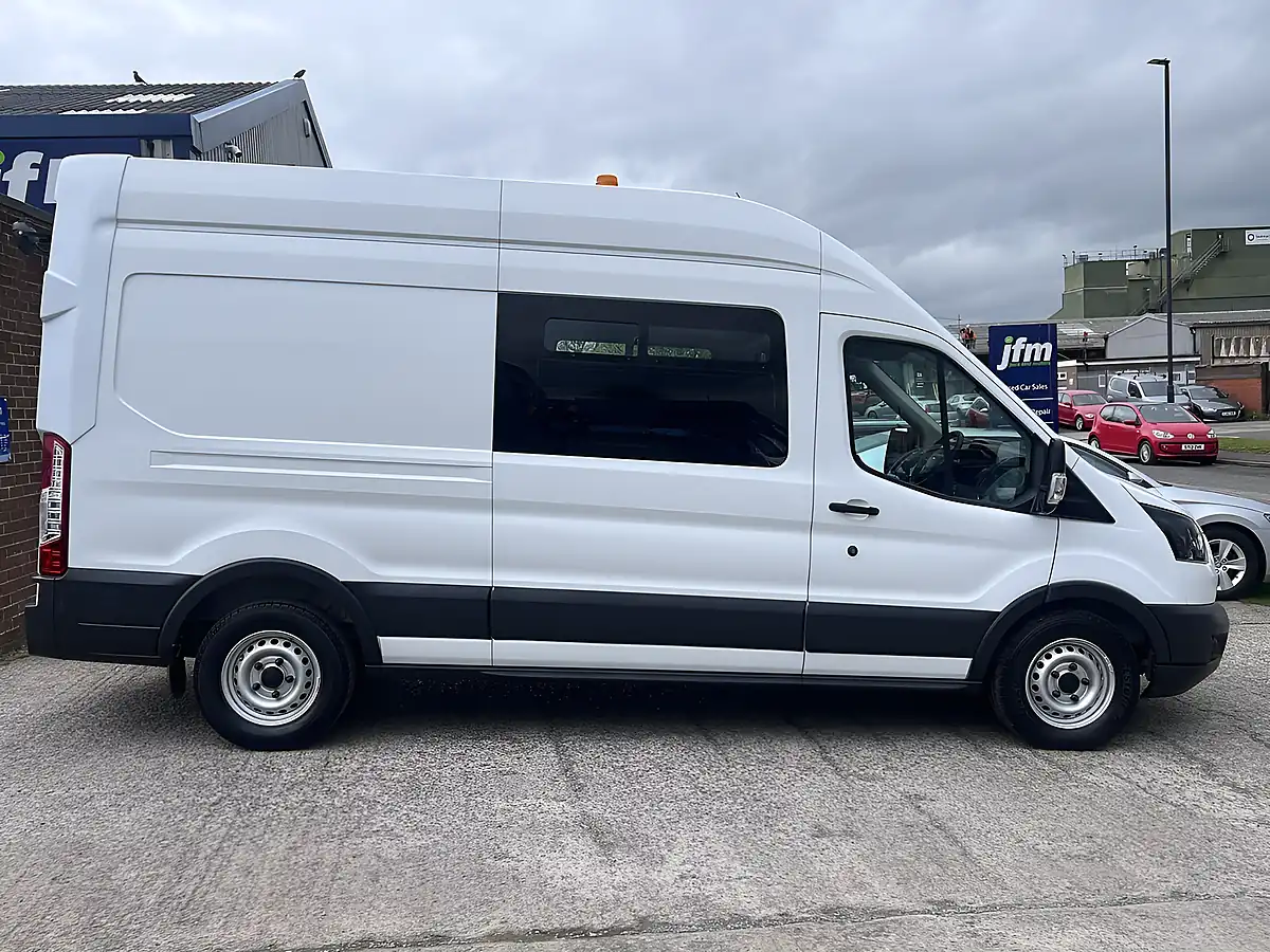 Used 2017 Ford Transit 350 L3H3 Frozen White - Interior and Exterior details 5