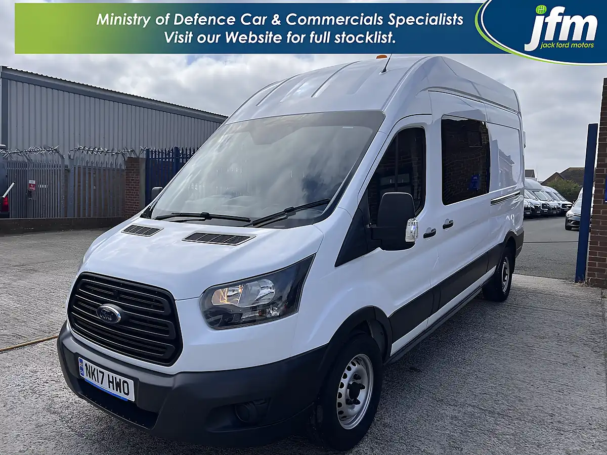 Used 2017 Ford Transit 350 L3H3 Panel/Workshop Van White - Interior and Exterior details 10