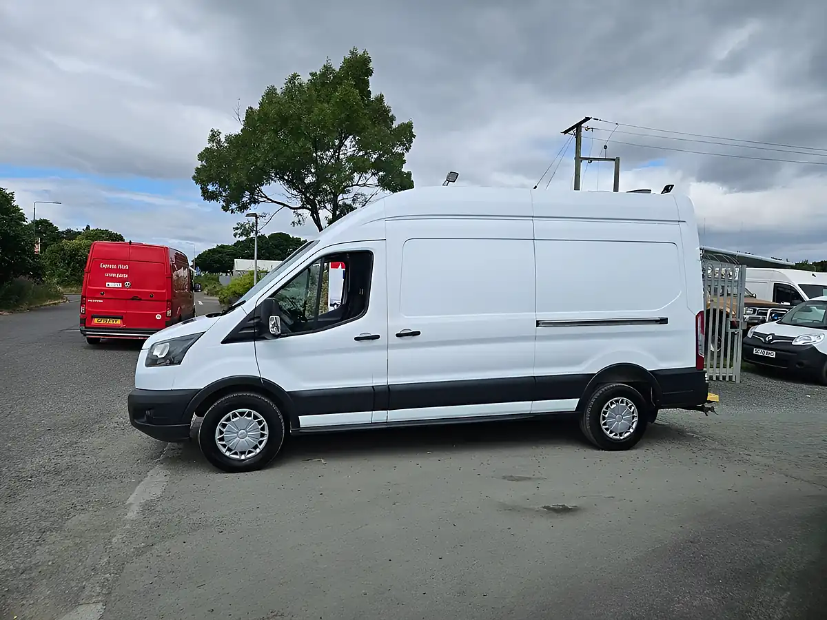 Used 2017 Ford Transit 350 Lwb Ulez Free Zone White - Interior and Exterior details 5