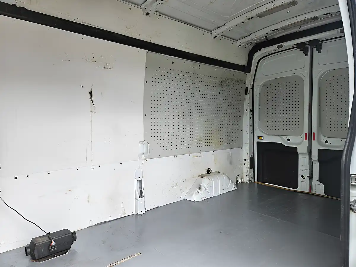 Used 2017 Ford Transit 350 Lwb Ulez Free Zone White - Interior and Exterior details 9