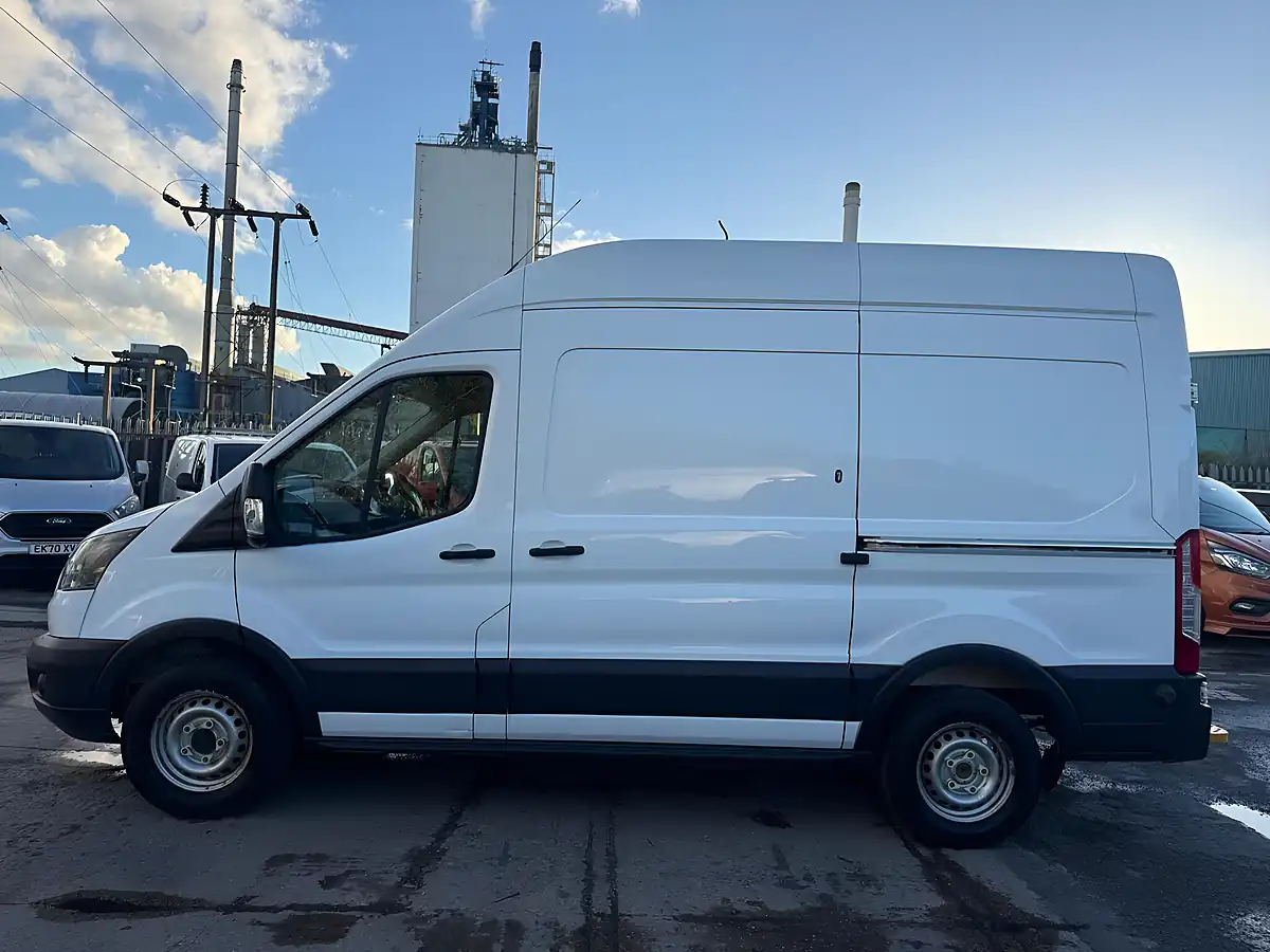 Used 2017 Ford Transit 350 RWD L2 H3 White - Interior and Exterior details 4