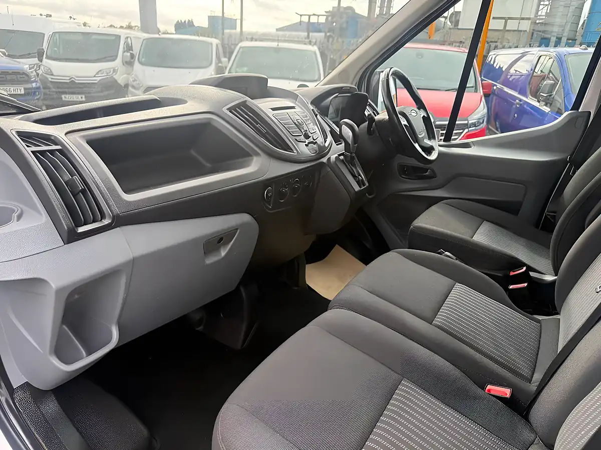 Used 2017 Ford Transit 350 Silver - Interior and Exterior details 10