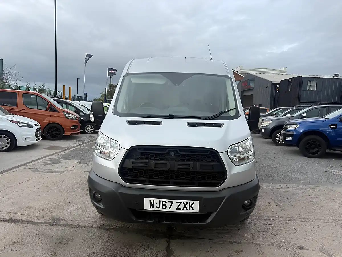 Used 2017 Ford Transit 350 Silver - Interior and Exterior details 11