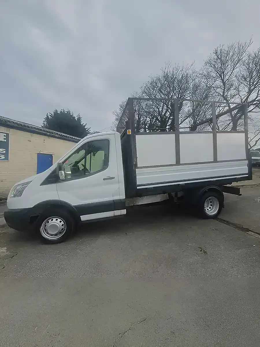 Used 2017 Ford Transit Box Tipper - Interior and Exterior details 10
