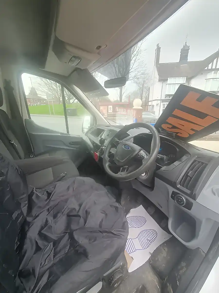 Used 2017 Ford Transit Box Tipper - Interior and Exterior details 4