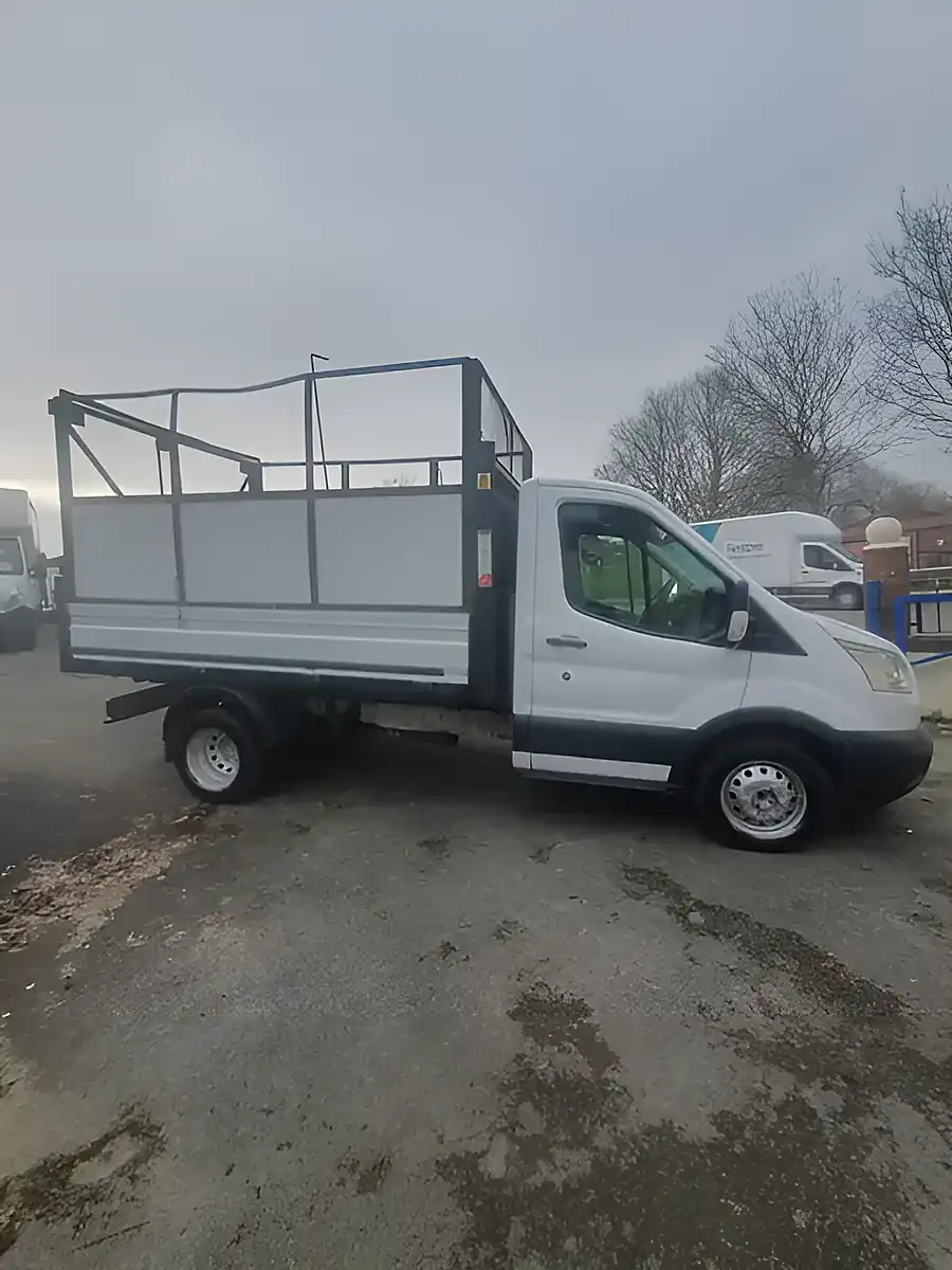 Used 2017 Ford Transit Box Tipper - Interior and Exterior details 8