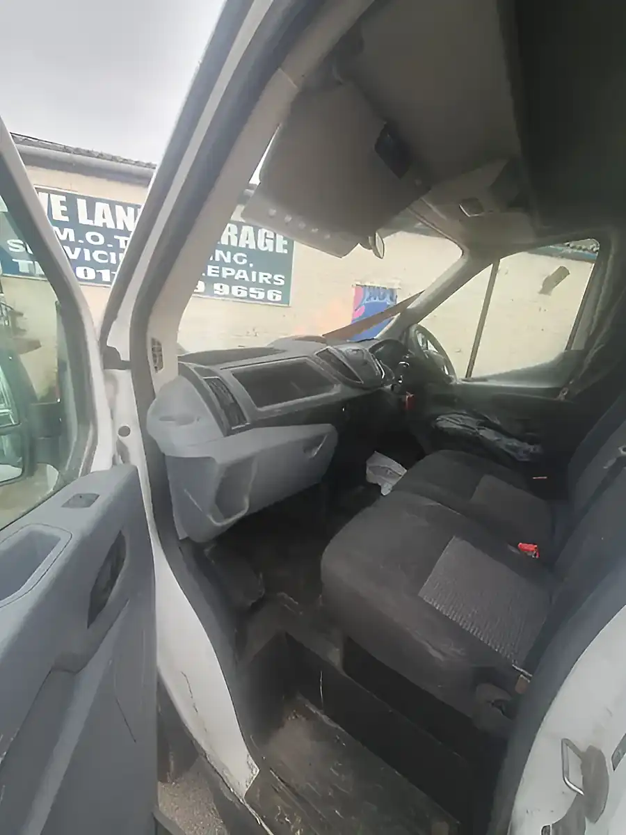 Used 2017 Ford Transit Box Tipper - Interior and Exterior details 9