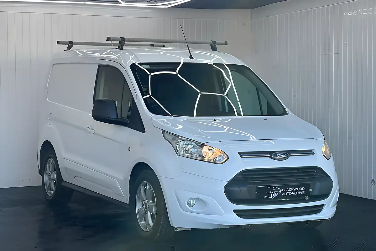 Used 2017 Ford Transit Connect 200 Limited White - Interior and Exterior details 3