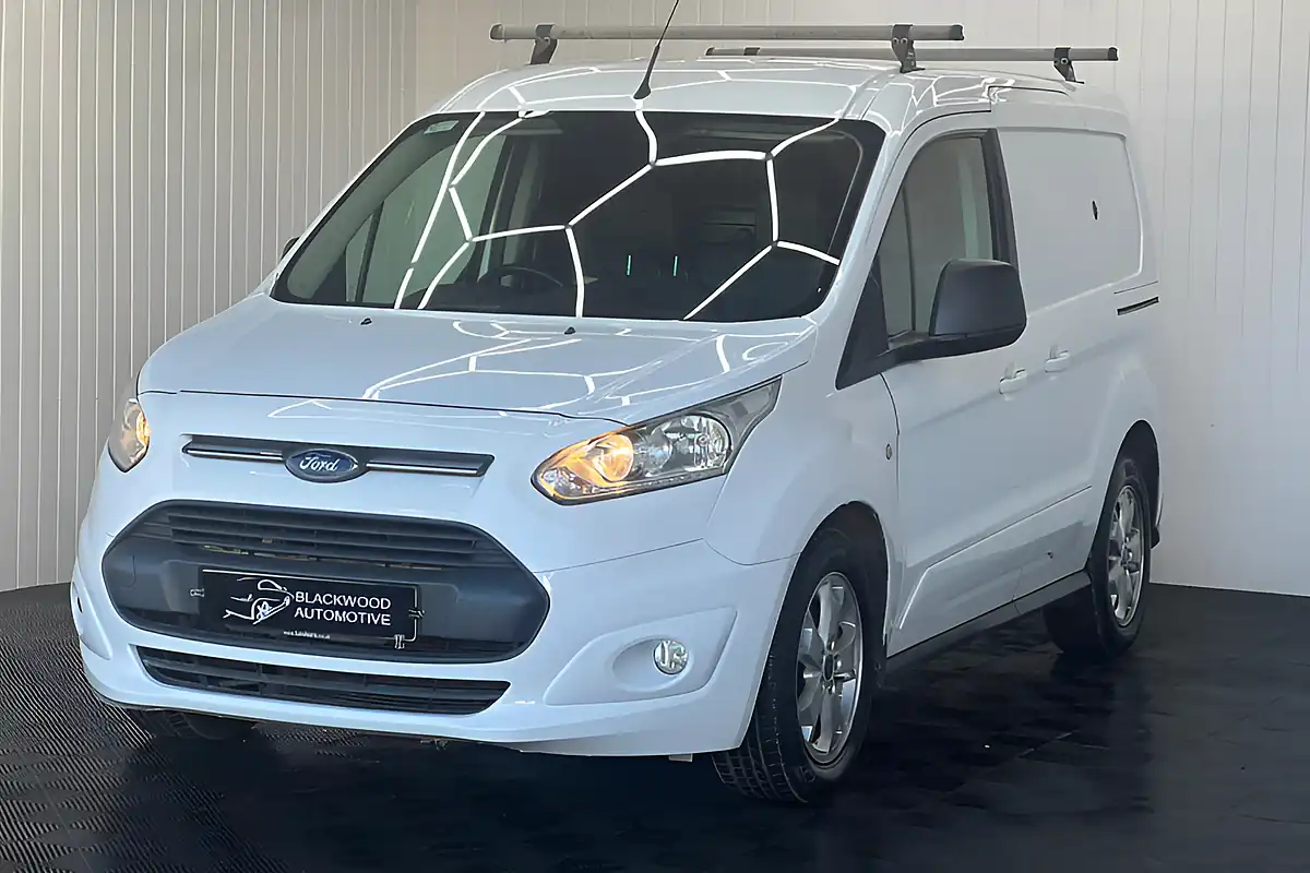 Used 2017 Ford Transit Connect 200 Limited White - Interior and Exterior details 5