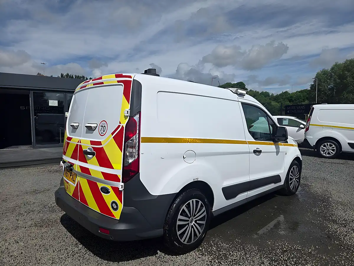 Used 2017 Ford Transit Connect 220 L1 H1 5dr White - Interior and Exterior details 5