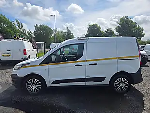 Used 2017 Ford Transit Connect 220 L1 H1 5dr White - Interior and Exterior details 8