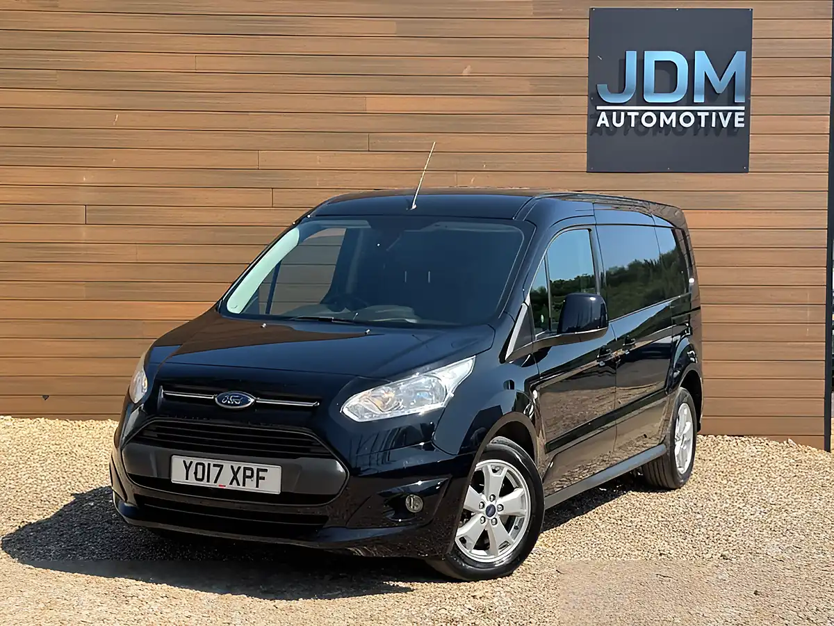 Used 2017 Ford Transit Connect 240 Limited Black - Interior and Exterior details 8