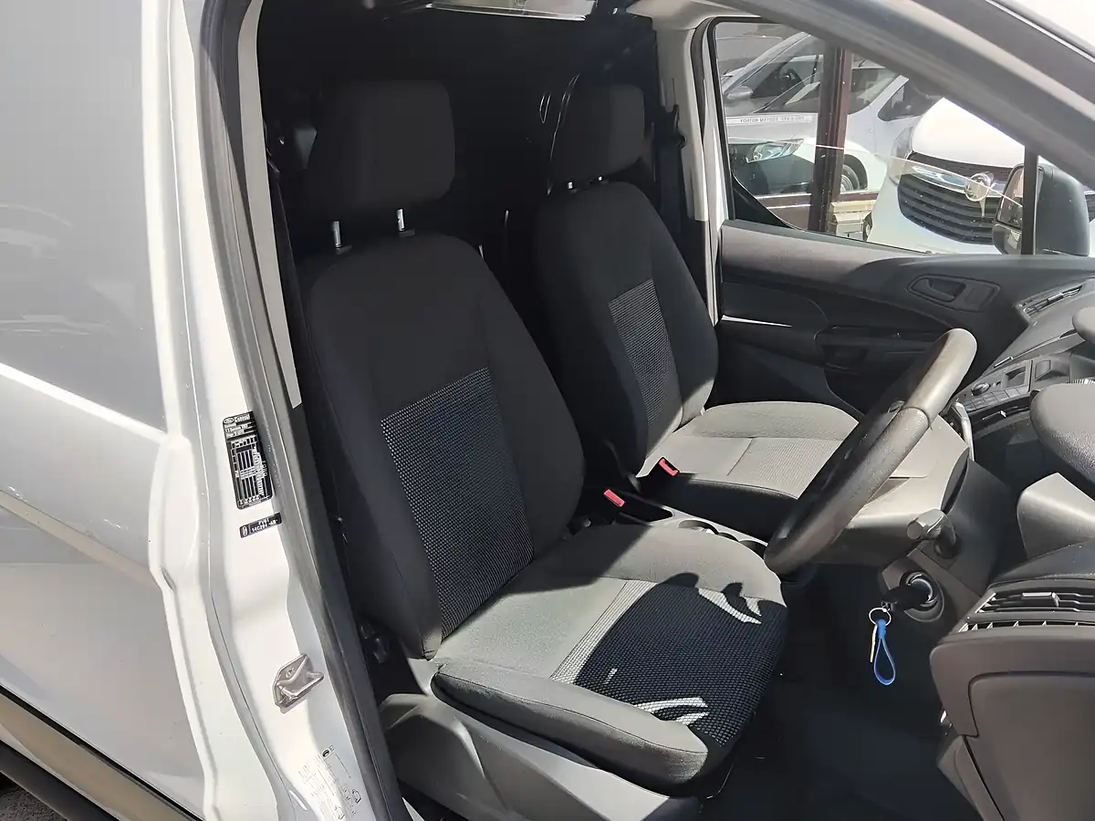 Used 2017 Ford Transit Connect Automatic White - Interior and Exterior details 11