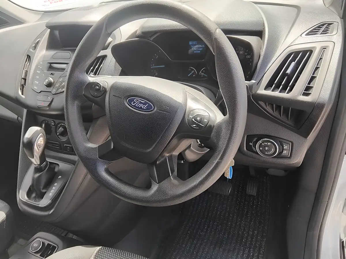 Used 2017 Ford Transit Connect Automatic White - Interior and Exterior details 13