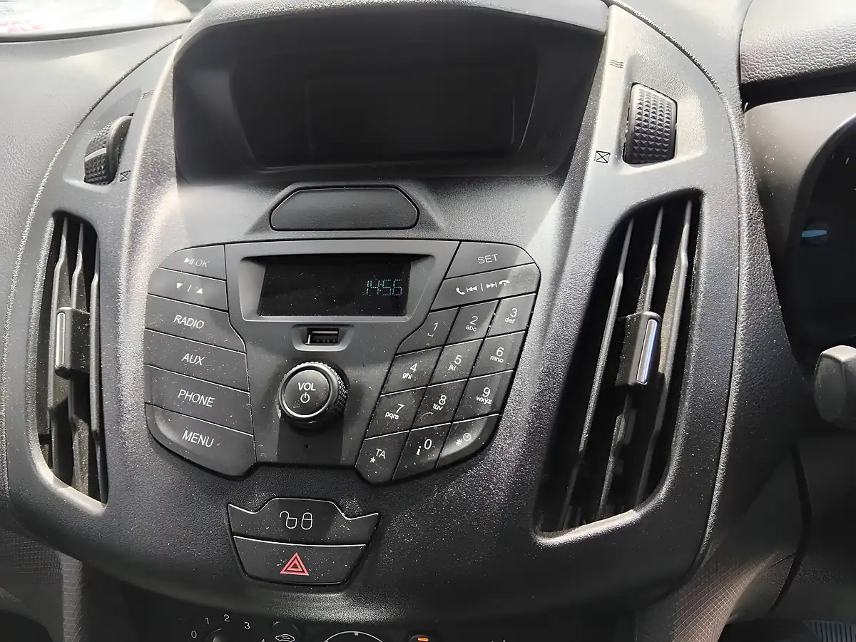 Used 2017 Ford Transit Connect Automatic White - Interior and Exterior details 17
