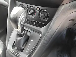 Used 2017 Ford Transit Connect Automatic White - Interior and Exterior details 18