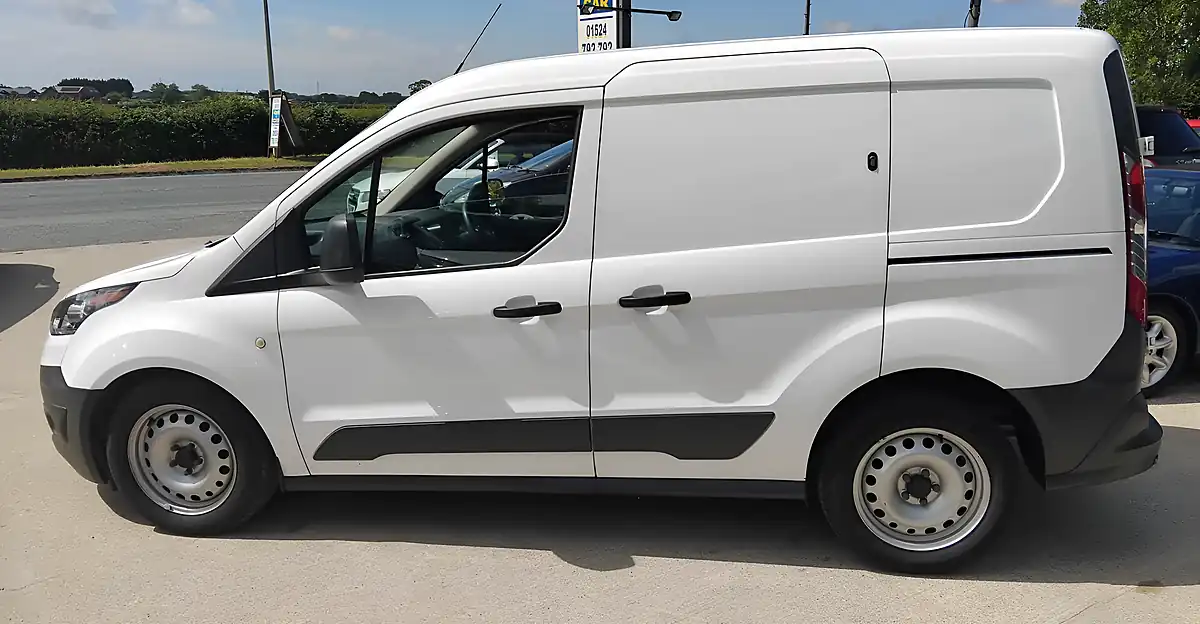 Used 2017 Ford Transit Connect Automatic White - Interior and Exterior details 5