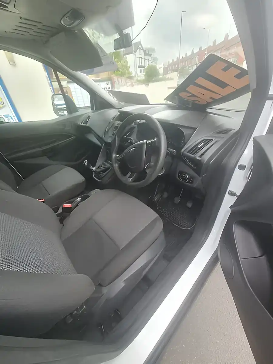 Used 2017 Ford Transit Connect L2 Long Wheelbase - Interior and Exterior details 11