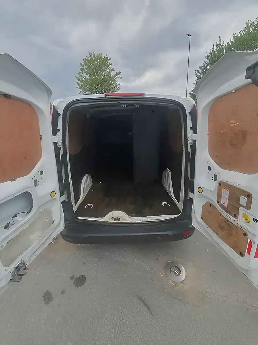 Used 2017 Ford Transit Connect L2 Long Wheelbase - Interior and Exterior details 15
