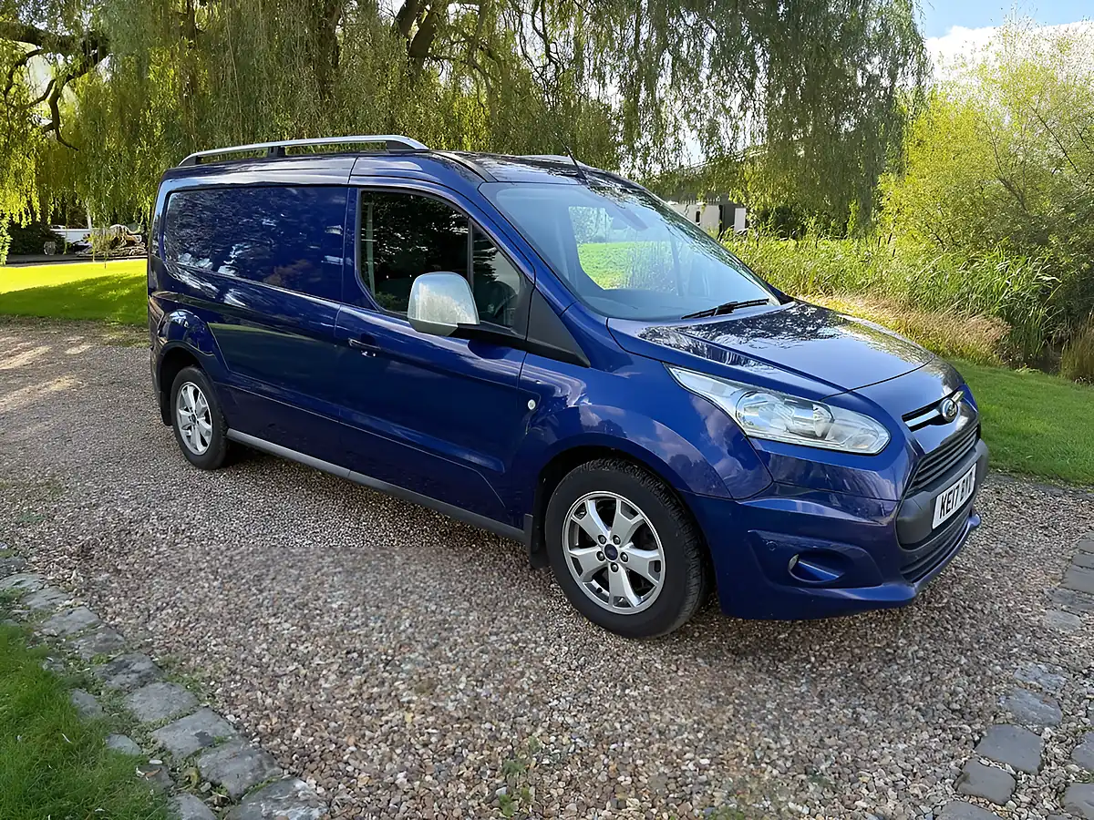 Used 2017 Ford Transit Connect Limited Blue - Interior and Exterior details 7