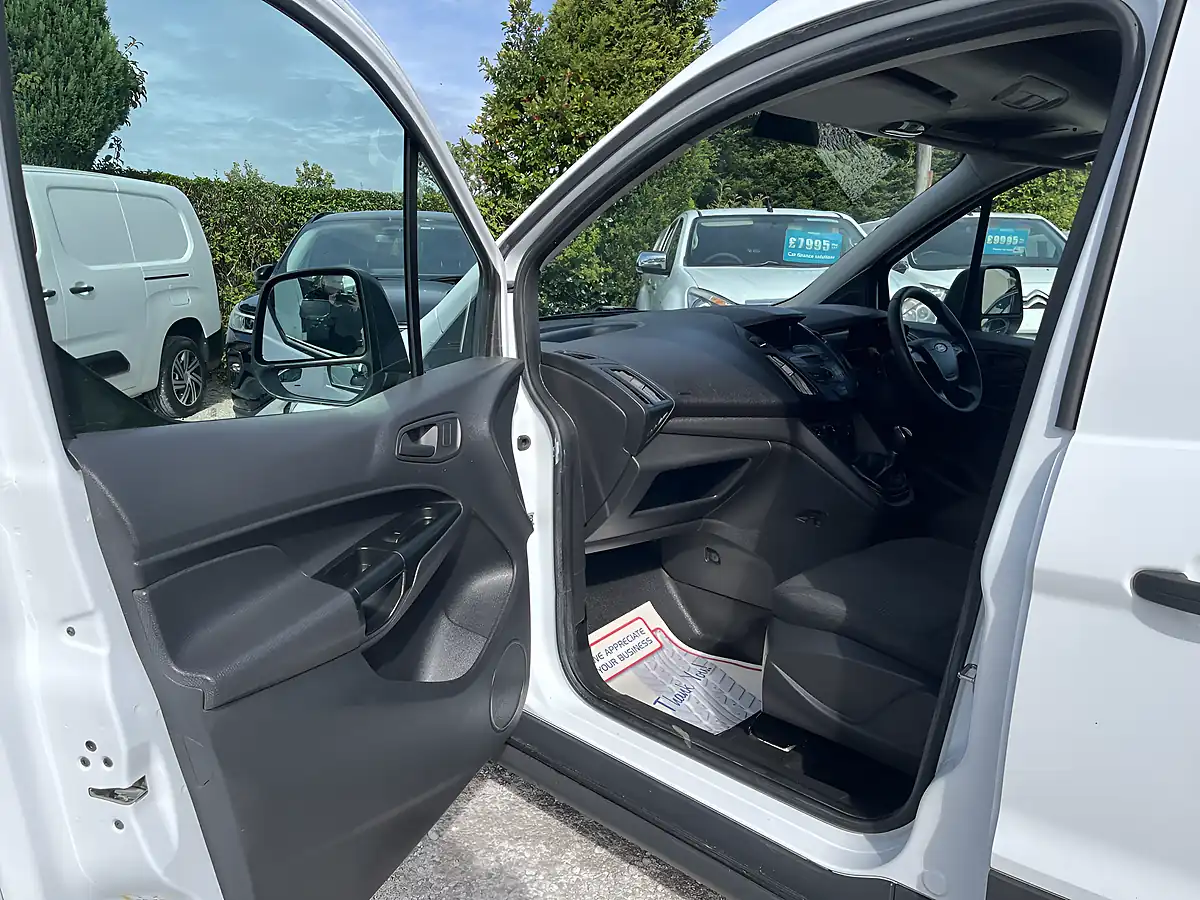 Used 2017 Ford Transit Connect Panel Van White - Interior and Exterior details 13
