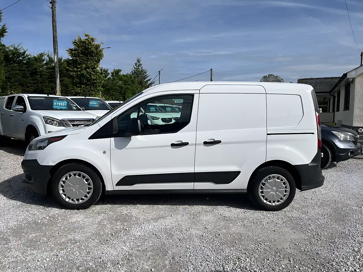 Used 2017 Ford Transit Connect Panel Van White - Interior and Exterior details 6