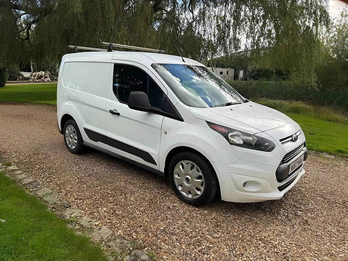 Used 2017 Ford Transit Connect Trend White - Interior and Exterior details 7