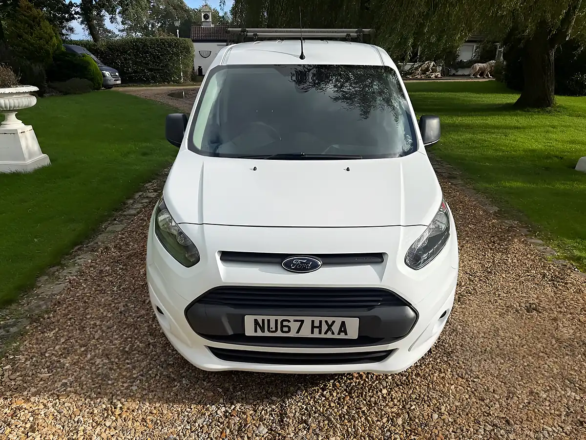 Used 2017 Ford Transit Connect Trend White - Interior and Exterior details 8