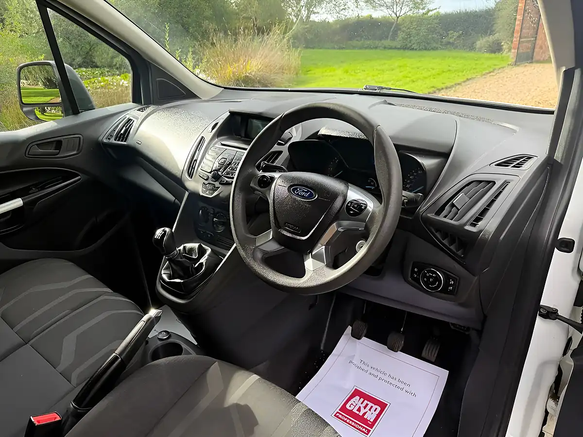 Used 2017 Ford Transit Connect Trend White - Interior and Exterior details 9