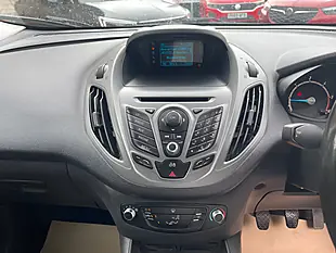 Used 2017 Ford Transit Courier Trend Silver - Interior and Exterior details 10