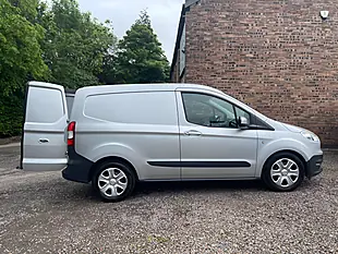 Used 2017 Ford Transit Courier Trend Silver - Interior and Exterior details 18