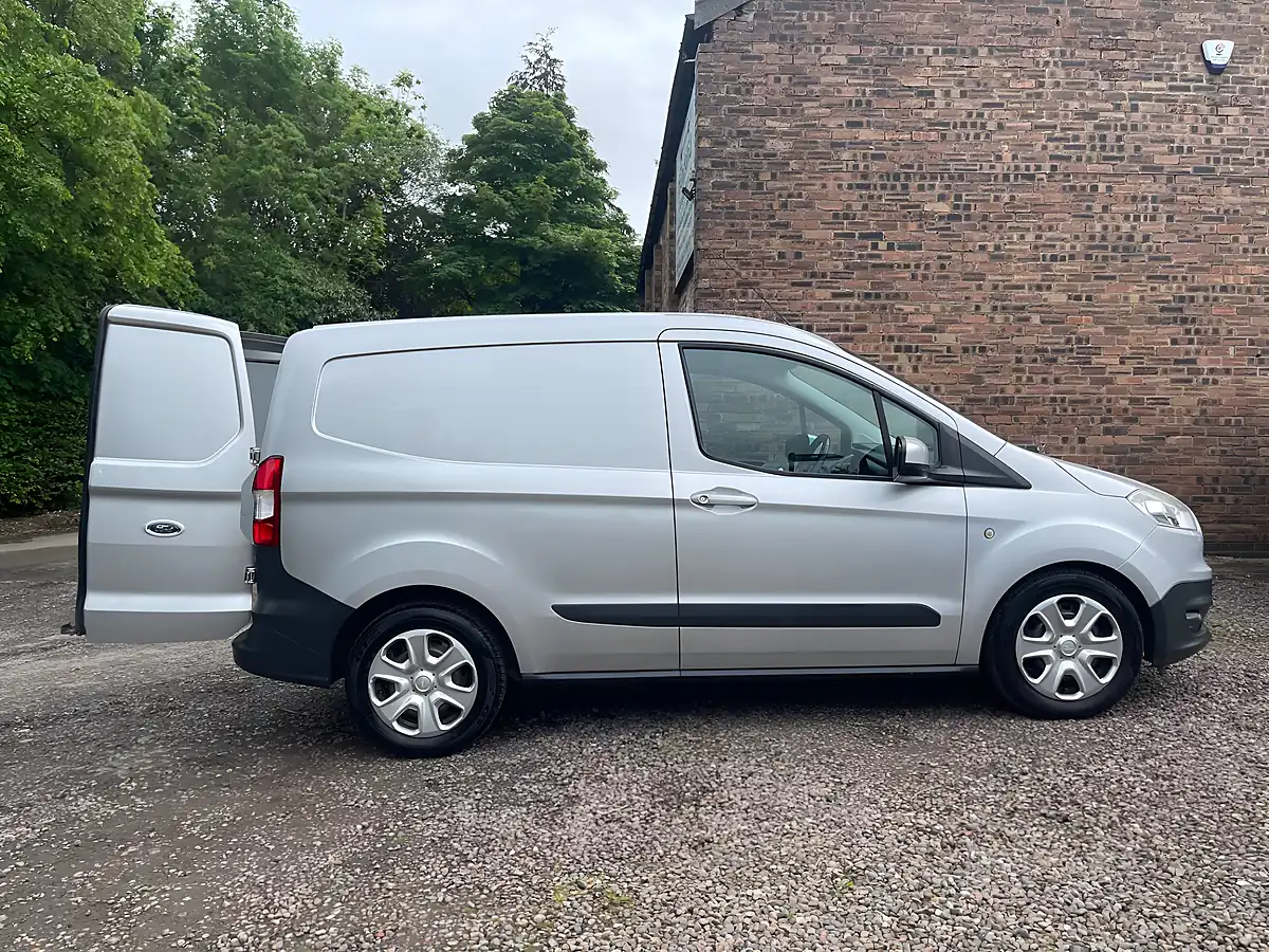 Used 2017 Ford Transit Courier Trend Silver - Interior and Exterior details 18