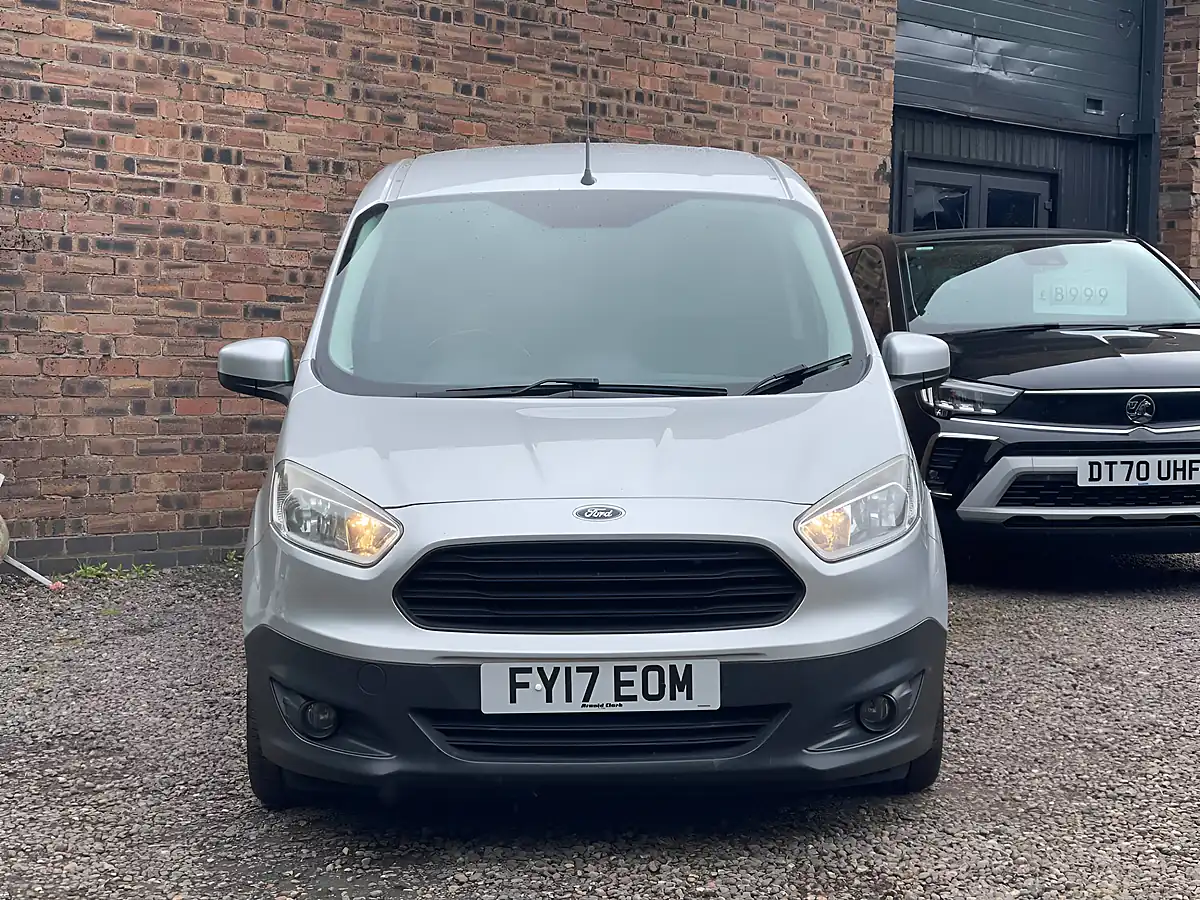 Used 2017 Ford Transit Courier Trend Silver - Interior and Exterior details 2