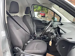 Used 2017 Ford Transit Courier Trend Silver - Interior and Exterior details 6