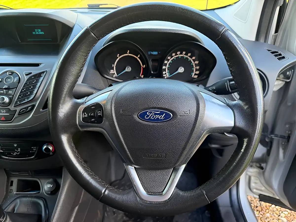 Used 2017 Ford Transit Courier Trend Silver - Interior and Exterior details 12